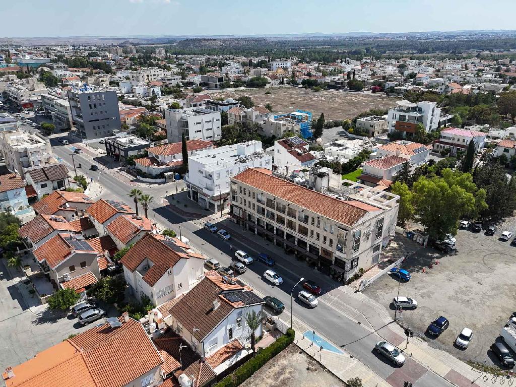 &Alpha;&kappa;ί&nu;&eta;&tau;&alpha; - Parpas Court - &Alpha;&gamma;&lambda;&alpha;&nu;&tau;&zeta;&iota;ά, &Lambda;&epsilon;&upsilon;&kappa;&omega;&sigma;ί&alpha;-&Alpha;&gamma;&lambda;&alpha;&nu;&tau;&zeta;&iota;ά