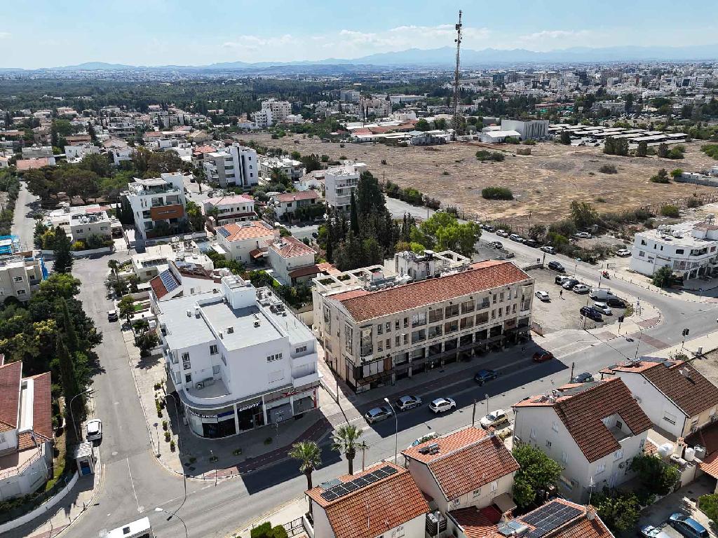 &Alpha;&kappa;ί&nu;&eta;&tau;&alpha; - Parpas Court - &Alpha;&gamma;&lambda;&alpha;&nu;&tau;&zeta;&iota;ά, &Lambda;&epsilon;&upsilon;&kappa;&omega;&sigma;ί&alpha;-&Alpha;&gamma;&lambda;&alpha;&nu;&tau;&zeta;&iota;ά