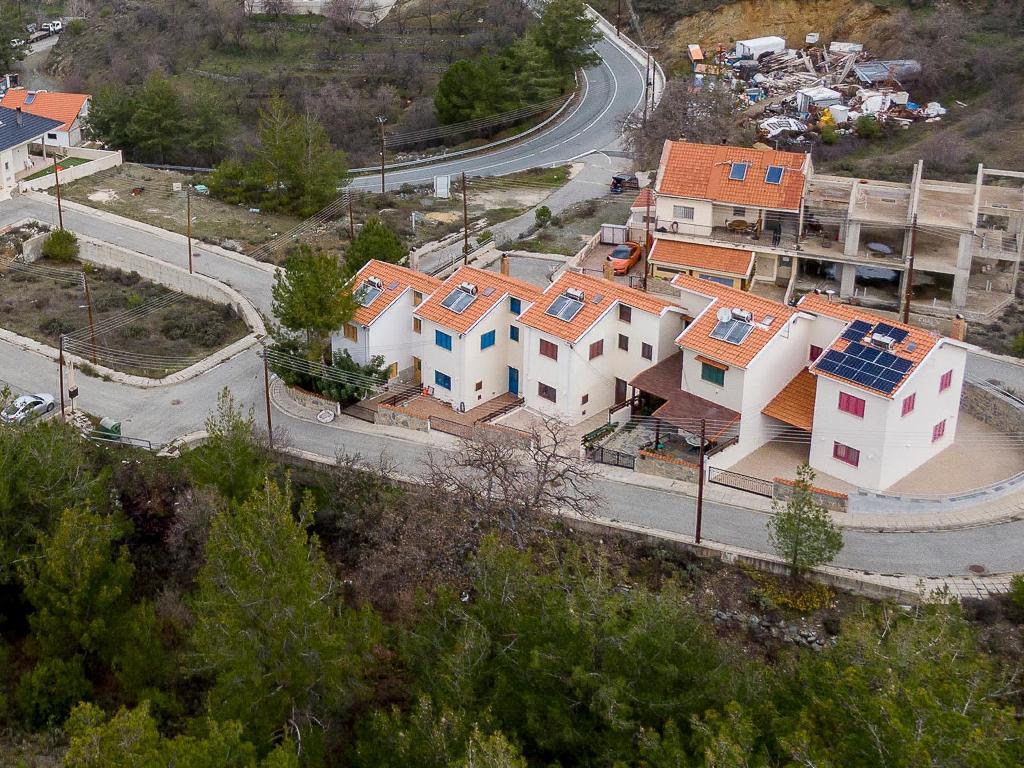 &Iota;nexhaustible development rights - Agros, Limassol