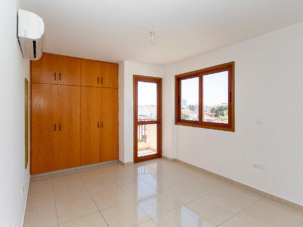 &Delta;ύ&omicron; &Delta;&iota;&alpha;&mu;&epsilon;&rho;ί&sigma;&mu;&alpha;&tau;&alpha;, &Sigma;&omega;&tau;ή&rho;&omicron;&sigmaf;, &Delta;ή&mu;&omicron;&sigmaf; &Lambda;ά&rho;&nu;&alpha;&kappa;&alpha;&sigmaf;, &Lambda;ά&rho;&nu;&alpha;&kappa;&alpha;&sigmaf;-&Delta;ή&mu;&omicron;&sigmaf; &Lambda;ά&rho;&nu;&alpha;&kappa;&alpha;&sigmaf;