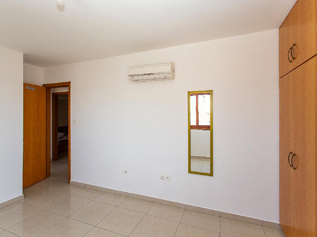 &Delta;ύ&omicron; &Delta;&iota;&alpha;&mu;&epsilon;&rho;ί&sigma;&mu;&alpha;&tau;&alpha;, &Sigma;&omega;&tau;ή&rho;&omicron;&sigmaf;, &Delta;ή&mu;&omicron;&sigmaf; &Lambda;ά&rho;&nu;&alpha;&kappa;&alpha;&sigmaf;, &Lambda;ά&rho;&nu;&alpha;&kappa;&alpha;&sigmaf;-&Delta;ή&mu;&omicron;&sigmaf; &Lambda;ά&rho;&nu;&alpha;&kappa;&alpha;&sigmaf;