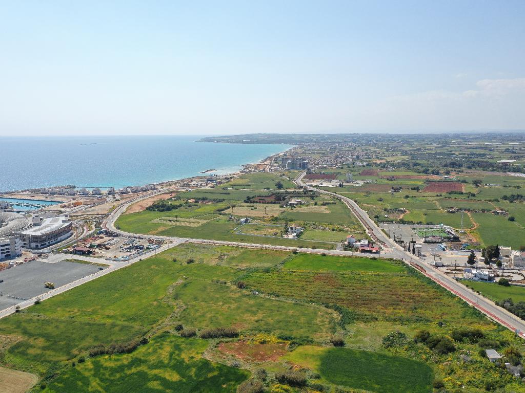 &Tau;&omicron;&upsilon;&rho;&iota;&sigma;&tau;&iota;&kappa;ά &Chi;&omega;&rho;ά&phi;&iota;&alpha; - &Alpha;&gamma;ί&alpha; &Nu;ά&pi;&alpha; (&Mu;&alpha;&rho;ί&nu;&alpha;), &Alpha;&mu;&mu;ό&chi;&omega;&sigma;&tau;&omicron;&sigmaf;-&Alpha;&gamma;ί&alpha; &Nu;ά&pi;&alpha;