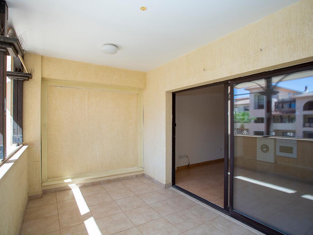 Flats and Maisonettes - Queens Gardens, Agios Theodoros, Pafos-Paphos Municipality