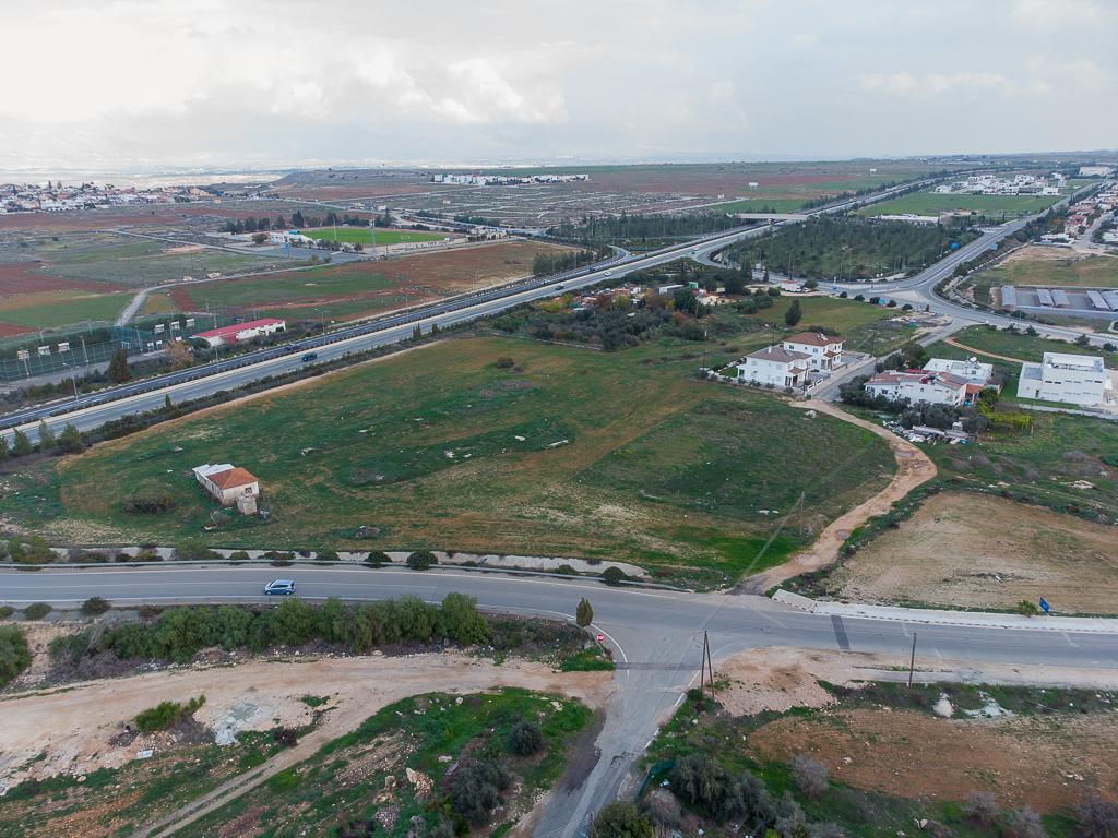 Field - Kokkinotrimithia, Nicosia