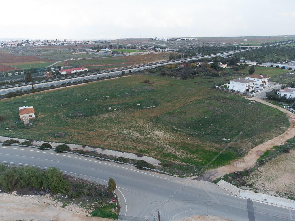 Field - Kokkinotrimithia, Nicosia