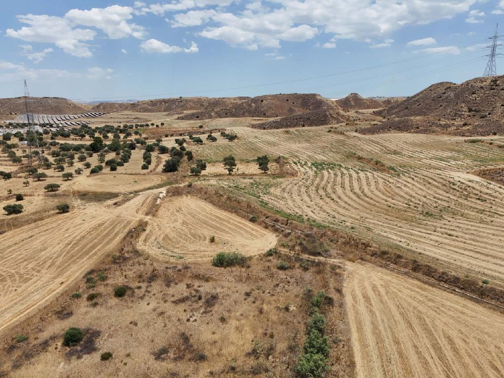 Field - Tseri, Nicosia-Tseri