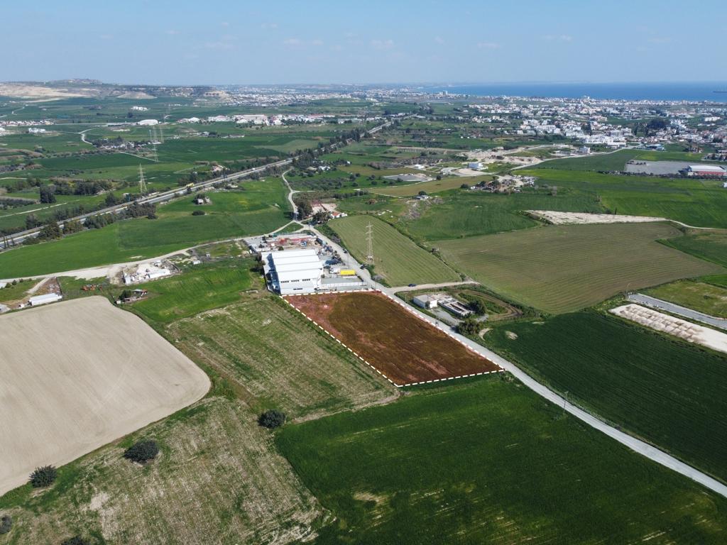 Field - Aradippou, Larnaca-Aradippou