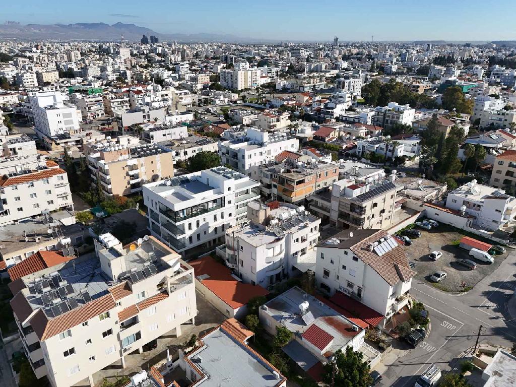 &Delta;&iota;&alpha;&mu;έ&rho;&iota;&sigma;&mu;&alpha;&tau;&alpha; - &Sigma;&tau;&rho;ό&beta;&omicron;&lambda;&omicron;&sigmaf;, &Lambda;&epsilon;&upsilon;&kappa;&omega;&sigma;ί&alpha;