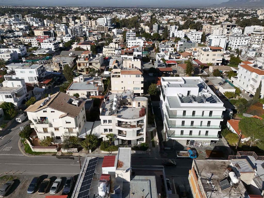 &Delta;&iota;&alpha;&mu;έ&rho;&iota;&sigma;&mu;&alpha;&tau;&alpha; - &Sigma;&tau;&rho;ό&beta;&omicron;&lambda;&omicron;&sigmaf;, &Lambda;&epsilon;&upsilon;&kappa;&omega;&sigma;ί&alpha;