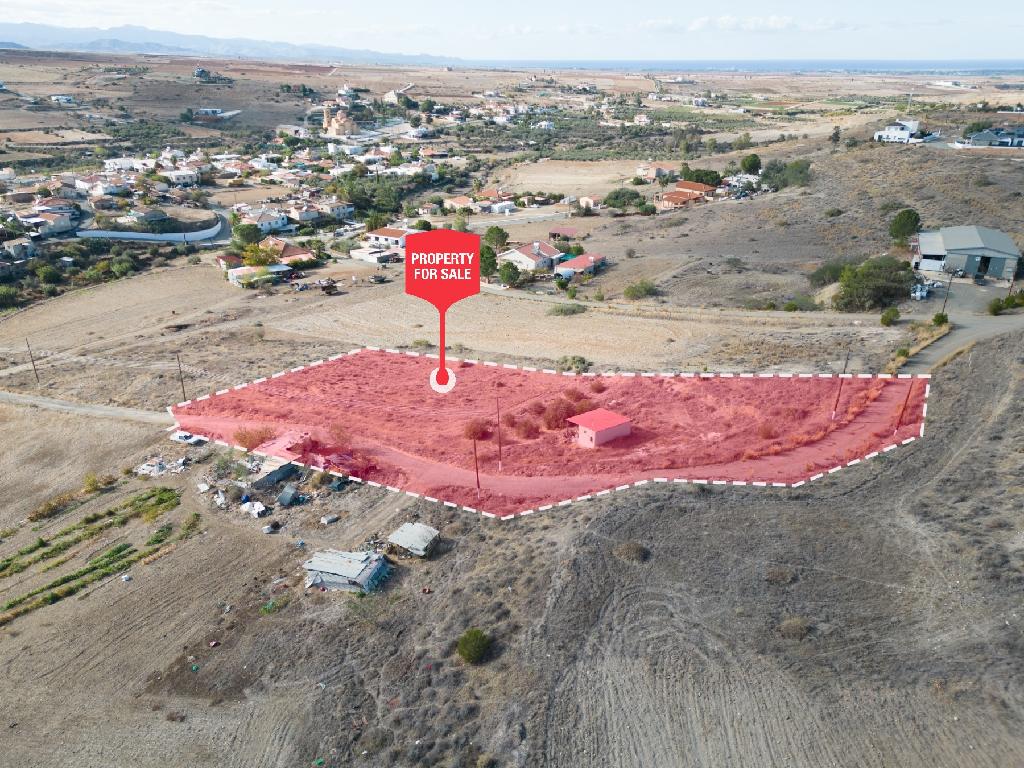 Field - Potami, Nicosia