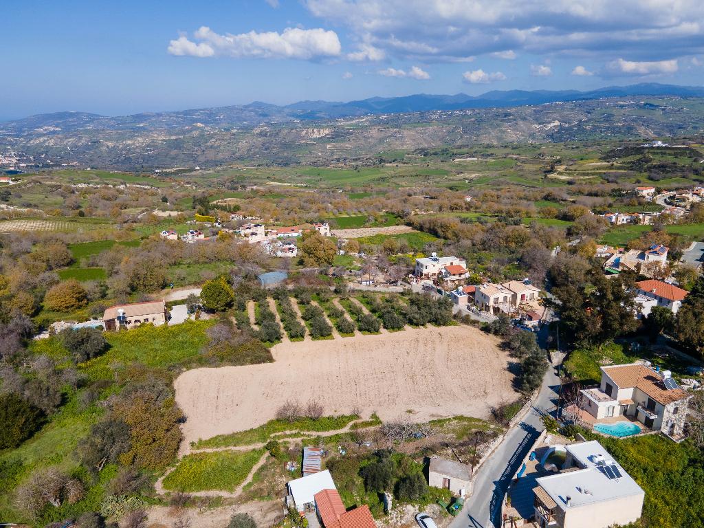 Field (Share) - Stroumpi, Paphos