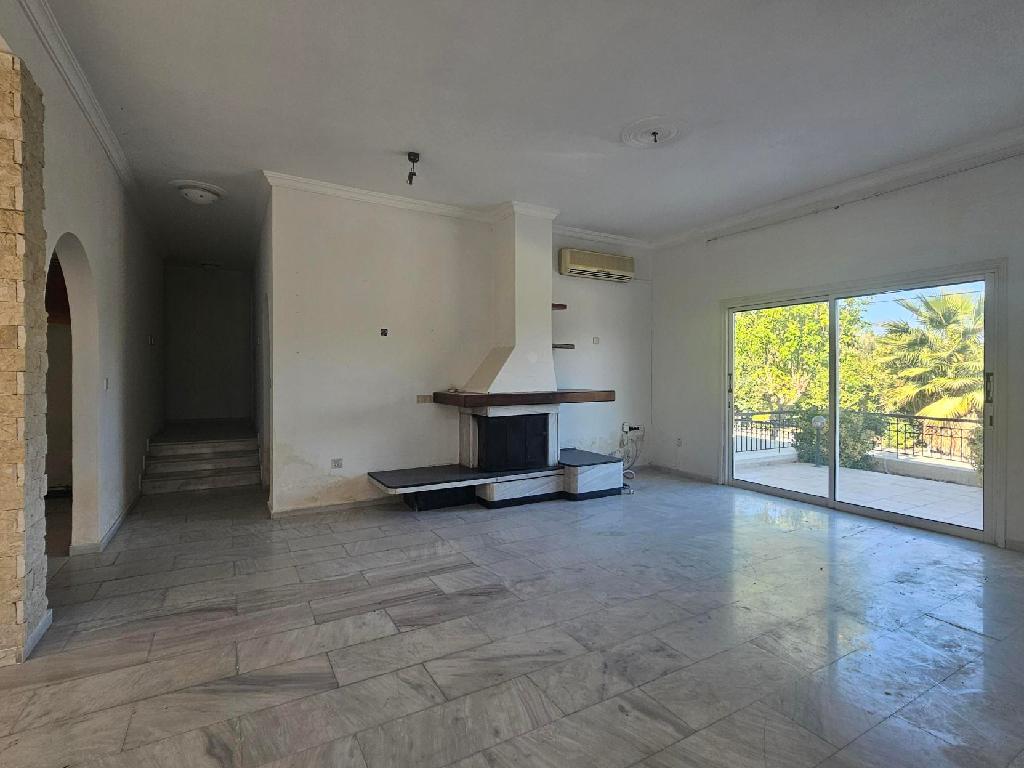Semidetached house-Egkomi-PR43407