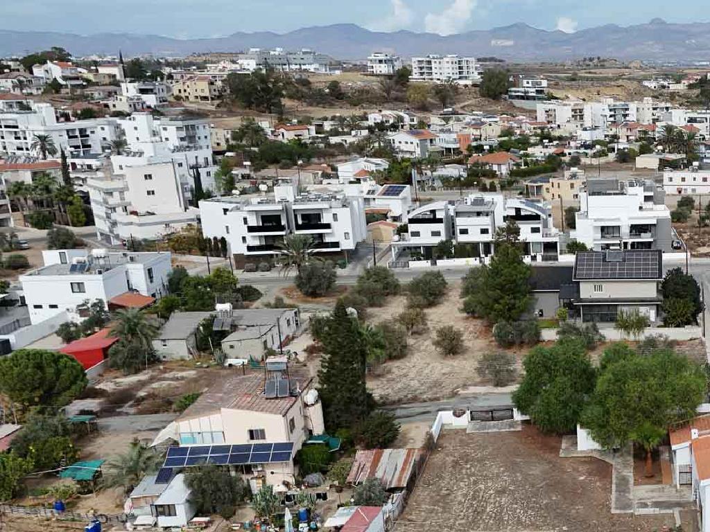 Field (share) - Geri, Nicosia