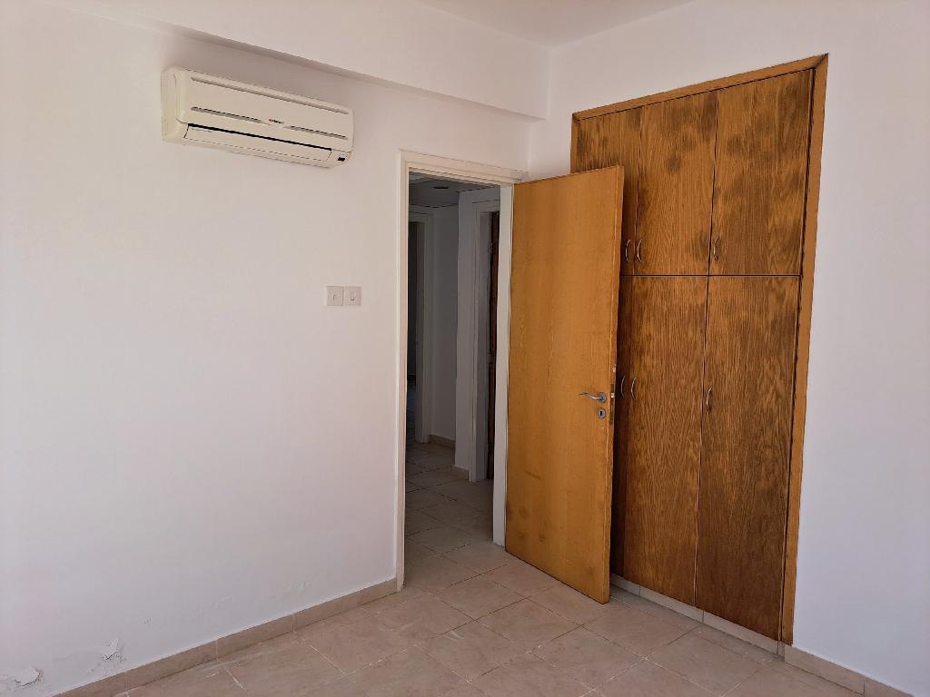 Detached house-Perivolia-PR31551