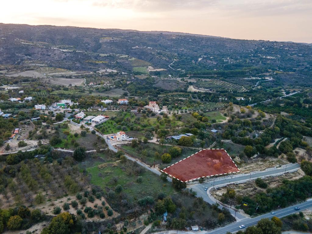 Οικόπεδο - Γιόλου, Πάφος