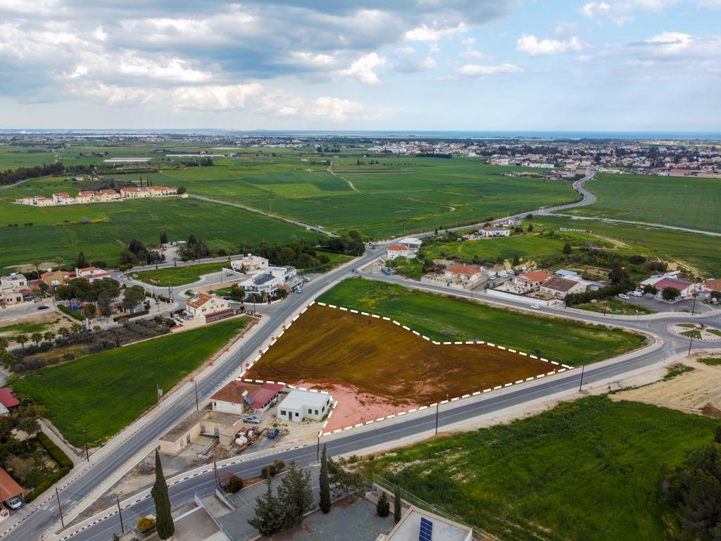 Field-Tersefanou-PR40068