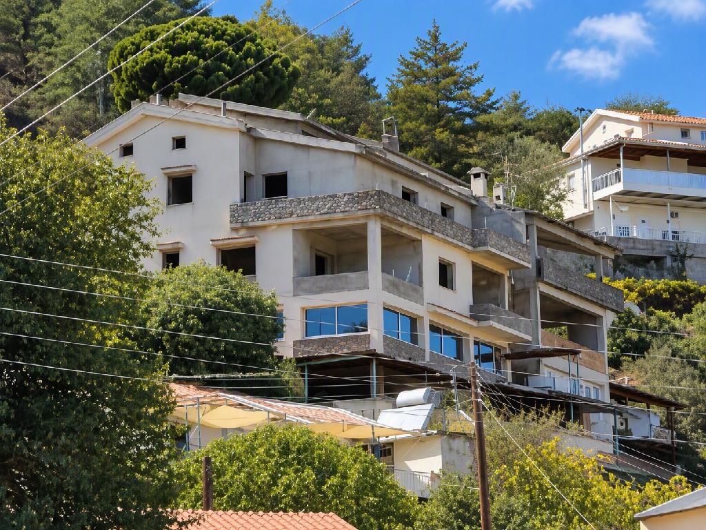 &Kappa;&tau;ί&rho;&iota;&omicron; - &Kappa;&upsilon;&pi;&epsilon;&rho;&omicron;ύ&nu;&tau;&alpha;, &Lambda;&epsilon;&mu;&epsilon;&sigma;ό&sigmaf;