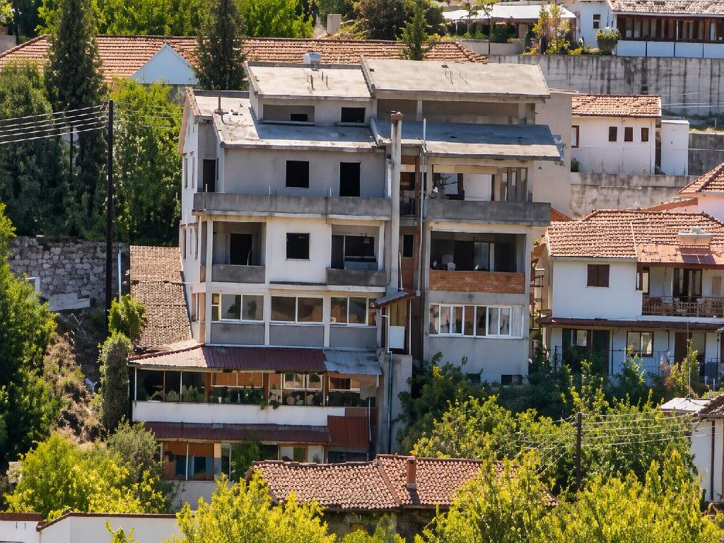 &Kappa;&tau;ί&rho;&iota;&omicron; - &Kappa;&upsilon;&pi;&epsilon;&rho;&omicron;ύ&nu;&tau;&alpha;, &Lambda;&epsilon;&mu;&epsilon;&sigma;ό&sigmaf;