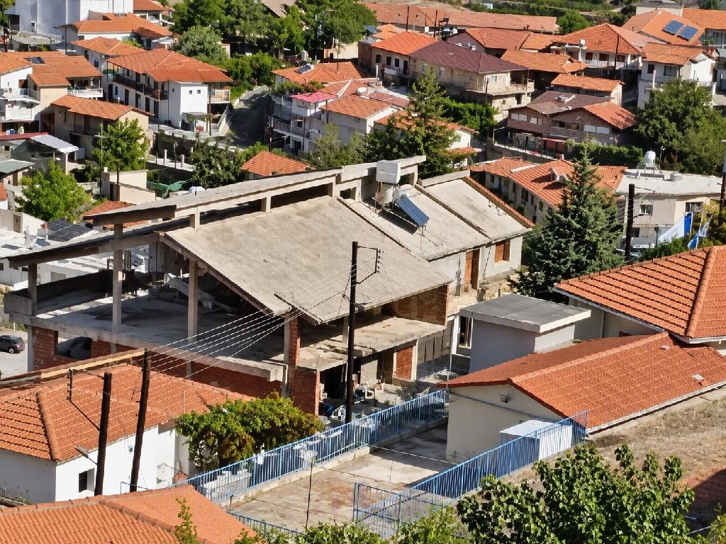 &Kappa;&tau;ί&rho;&iota;&omicron; - &Kappa;&upsilon;&pi;&epsilon;&rho;&omicron;ύ&nu;&tau;&alpha;, &Lambda;&epsilon;&mu;&epsilon;&sigma;ό&sigmaf;