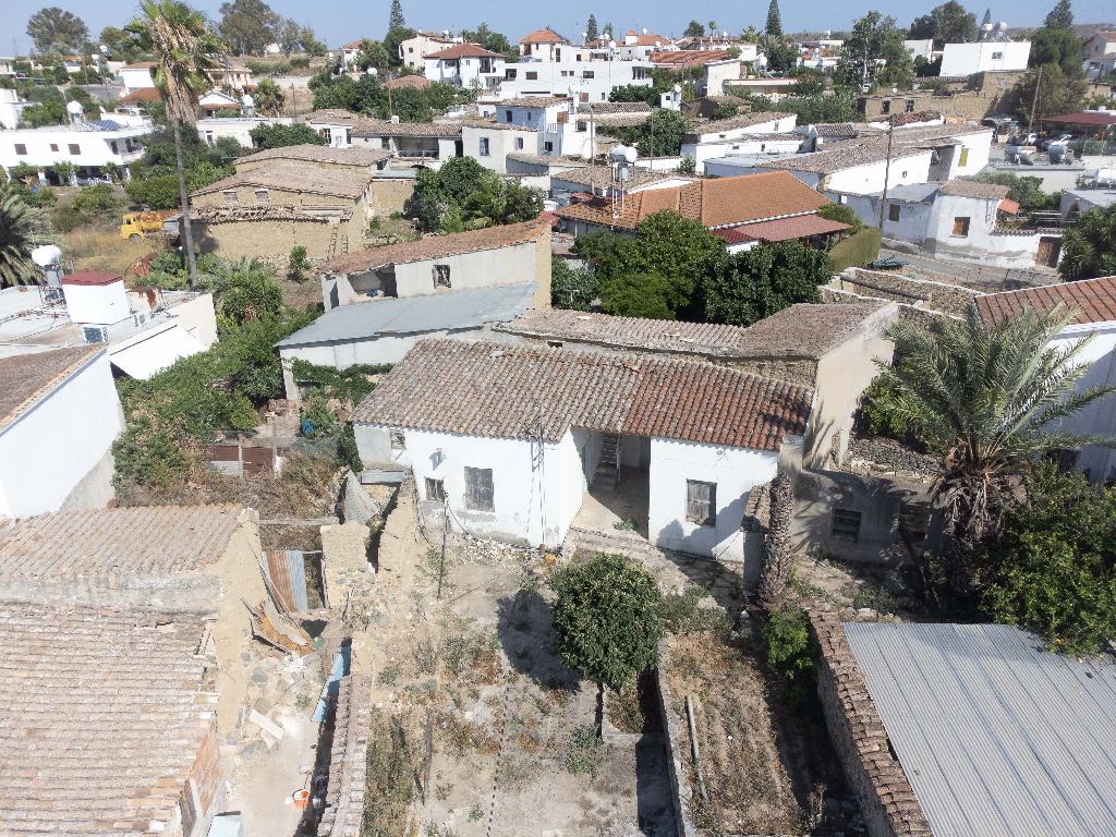 Semidetached house-Pera-PR37435