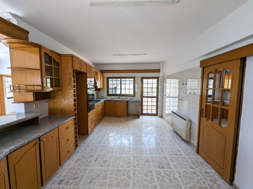 Flat-Paphos Municipality-PR38242