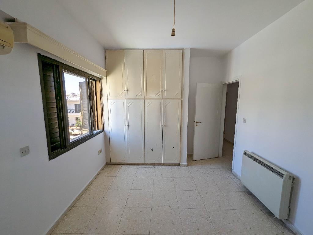 Flat-Paphos Municipality-PR38242