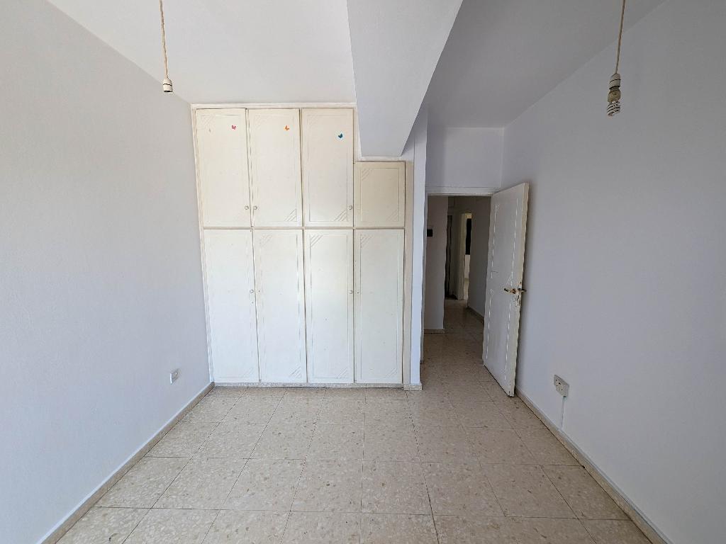 Flat-Paphos Municipality-PR38242