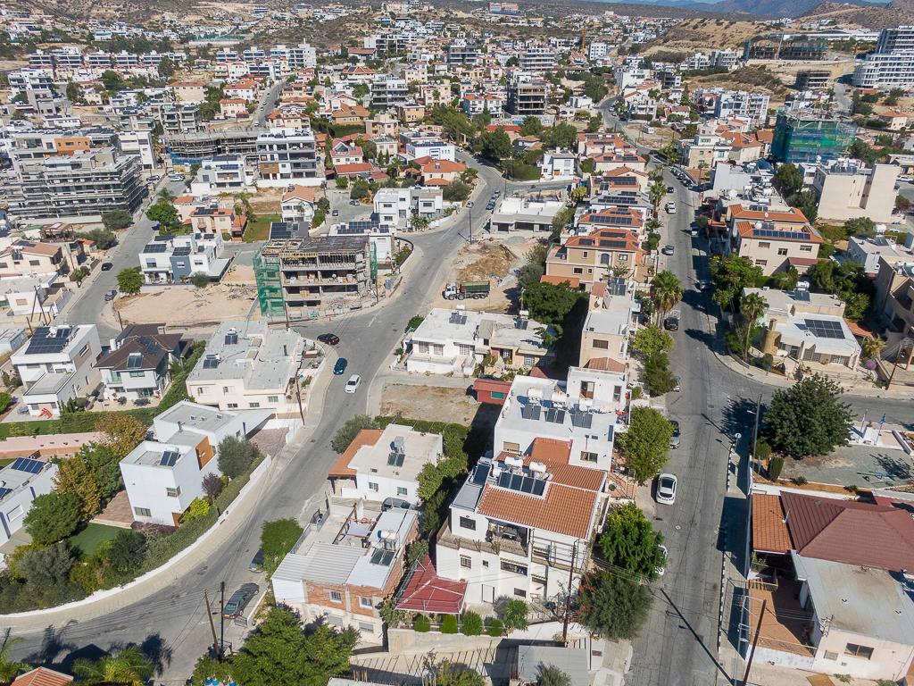 Detached house-Agios Athanasios-PR43932