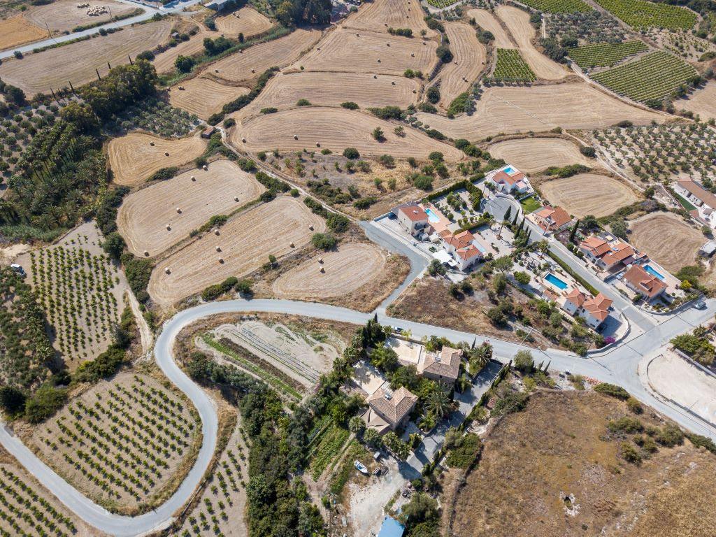 Field-Pissouri-PR12832