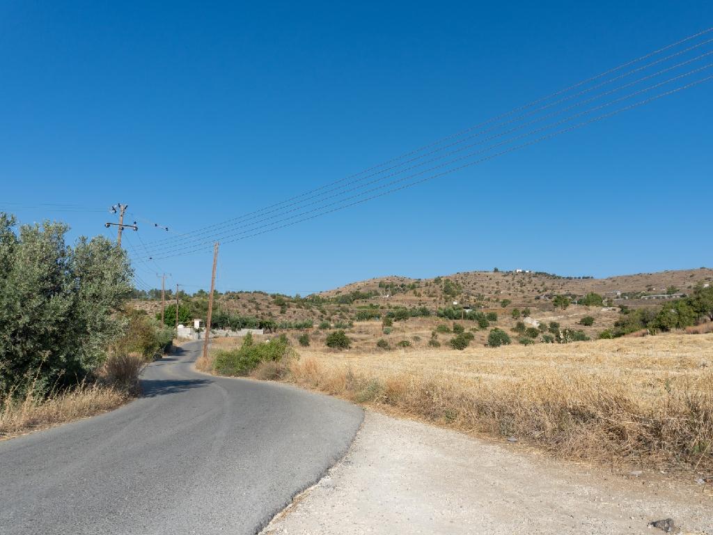 Field - Kalo Chorio (Oreinis), Nicosia