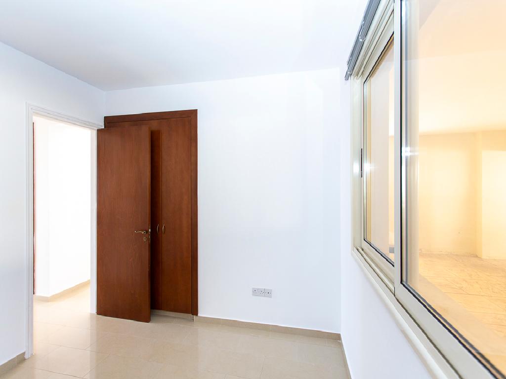 Flat-Pegeia-PR42349
