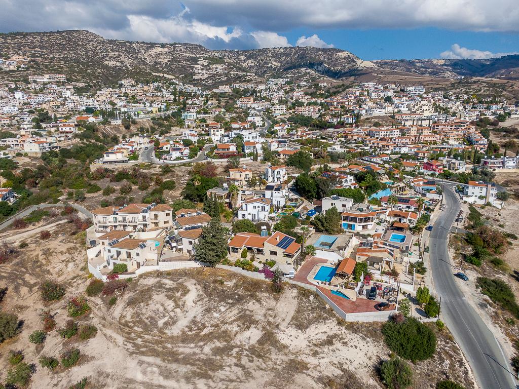 Detached house-Pegeia-PR43941