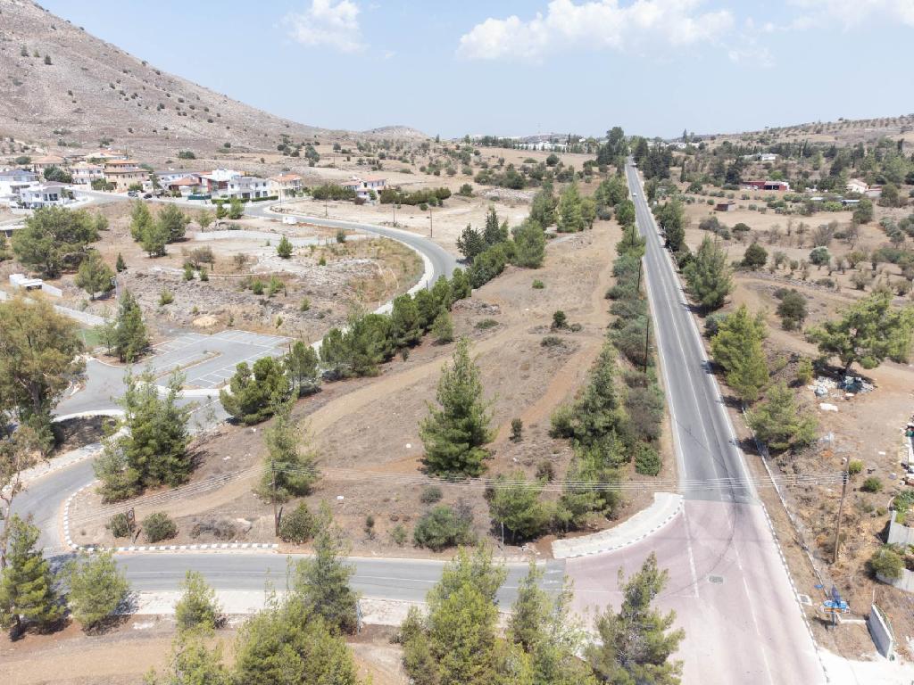 Field - Mitsero, Nicosia