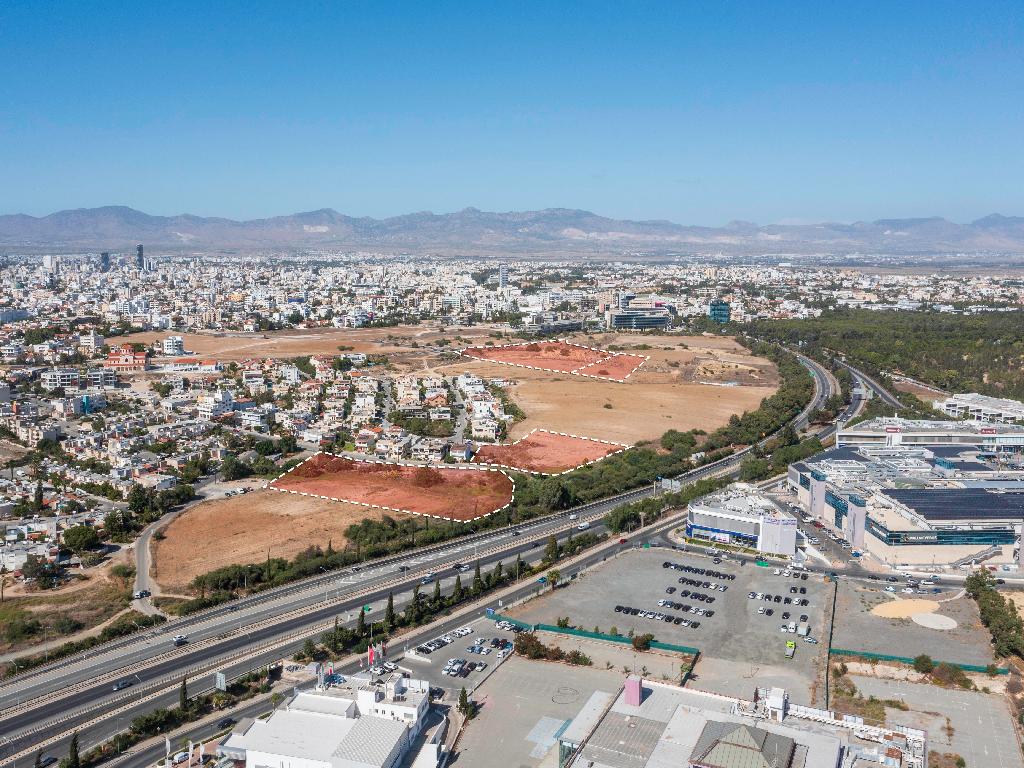 Field-Strovolos-PR31827
