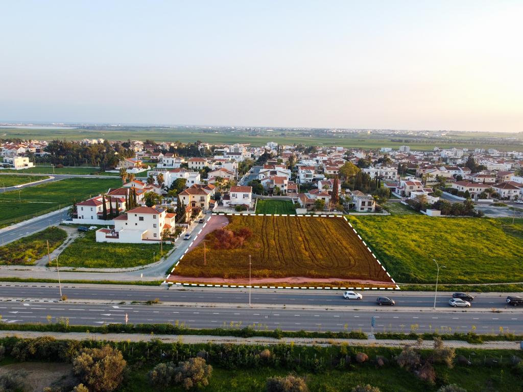 Field-Aradippou-PR39972