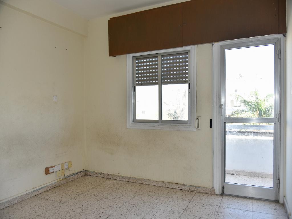 Flat-Larnaca Municipality-PR43587