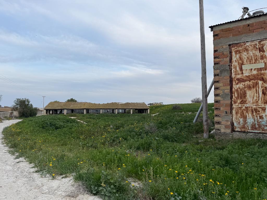 &Chi;&omega;&rho;ά&phi;&iota; - &Alpha;&rho;&alpha;&delta;ί&pi;&pi;&omicron;&upsilon;, &Lambda;ά&rho;&nu;&alpha;&kappa;&alpha;