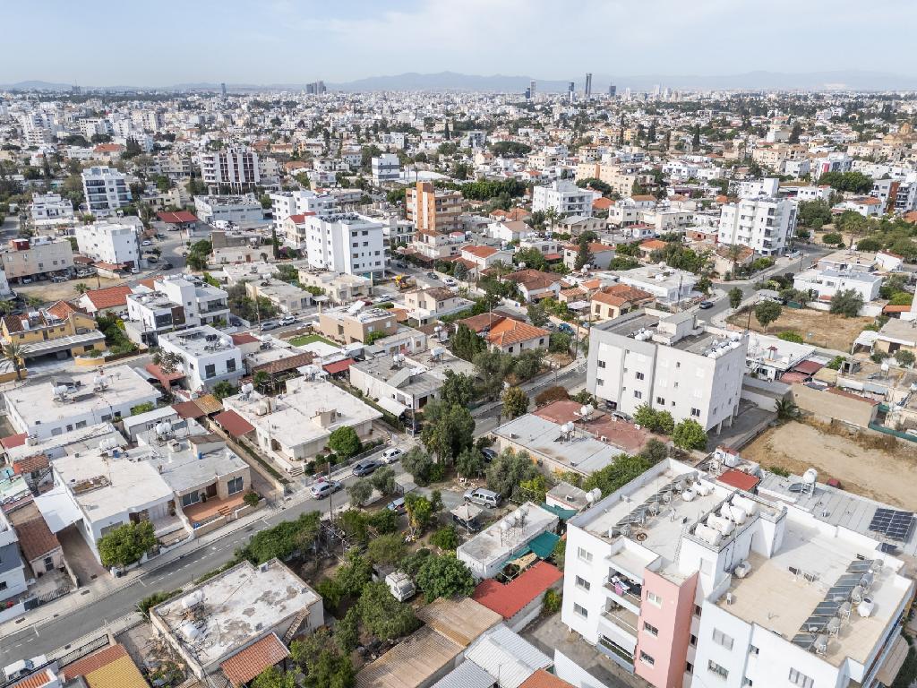 Detached house-Nicosia Municipality-PR45410