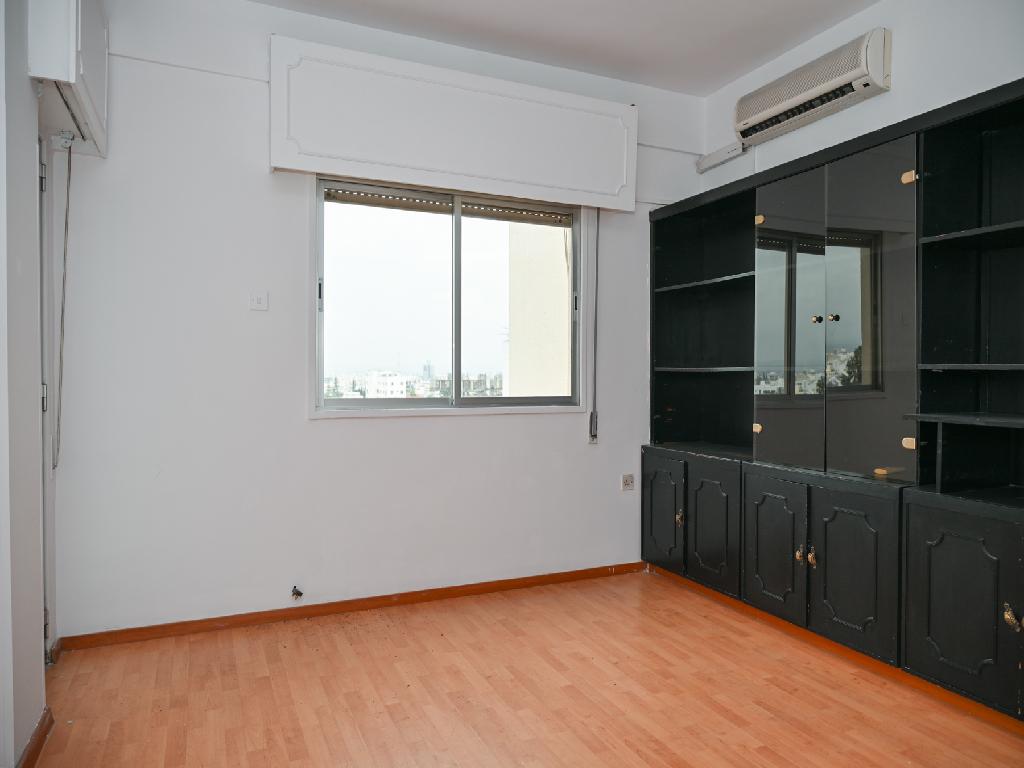 &Gamma;&rho;&alpha;&phi;&epsilon;ί&alpha;-&Delta;ή&mu;&omicron;&sigmaf; &Lambda;ά&rho;&nu;&alpha;&kappa;&alpha;&sigmaf;-CP10273