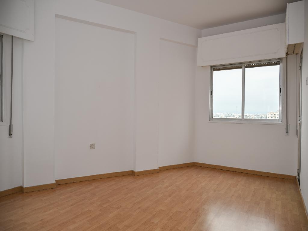 &Gamma;&rho;&alpha;&phi;&epsilon;ί&alpha;-&Delta;ή&mu;&omicron;&sigmaf; &Lambda;ά&rho;&nu;&alpha;&kappa;&alpha;&sigmaf;-CP10273