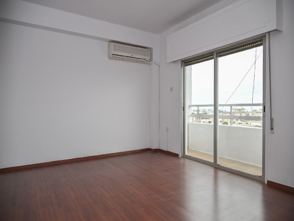 &Gamma;&rho;&alpha;&phi;&epsilon;ί&alpha;-&Delta;ή&mu;&omicron;&sigmaf; &Lambda;ά&rho;&nu;&alpha;&kappa;&alpha;&sigmaf;-CP10273