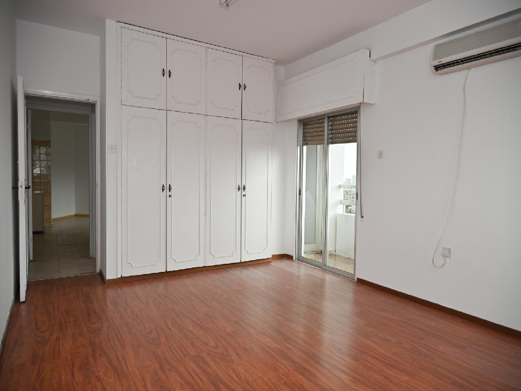 &Gamma;&rho;&alpha;&phi;&epsilon;ί&alpha;-&Delta;ή&mu;&omicron;&sigmaf; &Lambda;ά&rho;&nu;&alpha;&kappa;&alpha;&sigmaf;-CP10273