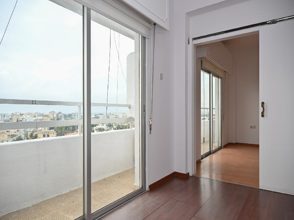 &Gamma;&rho;&alpha;&phi;&epsilon;ί&alpha;-&Delta;ή&mu;&omicron;&sigmaf; &Lambda;ά&rho;&nu;&alpha;&kappa;&alpha;&sigmaf;-CP10273