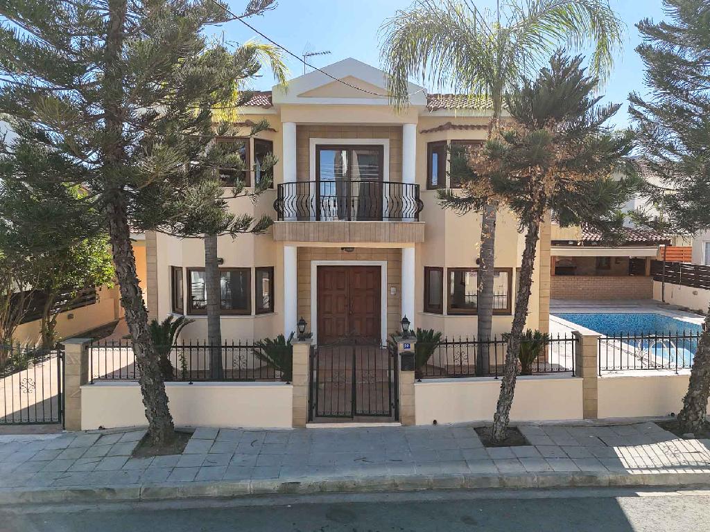 Detached house-Lakatameia-PR40749