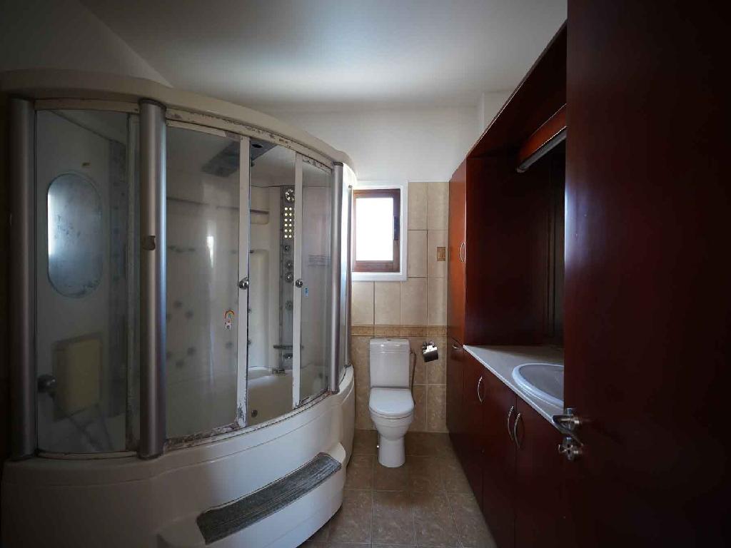 Detached house-Lakatameia-PR40749