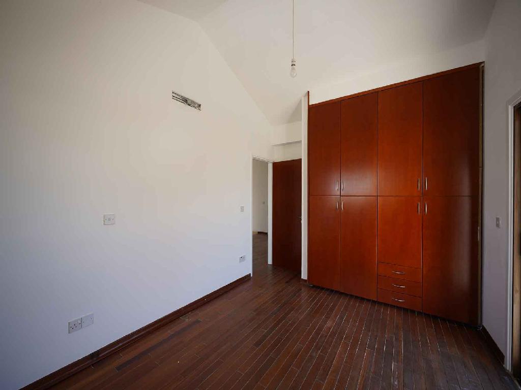 Detached house-Lakatameia-PR40749