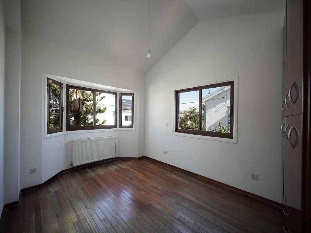 Detached house-Lakatameia-PR40749