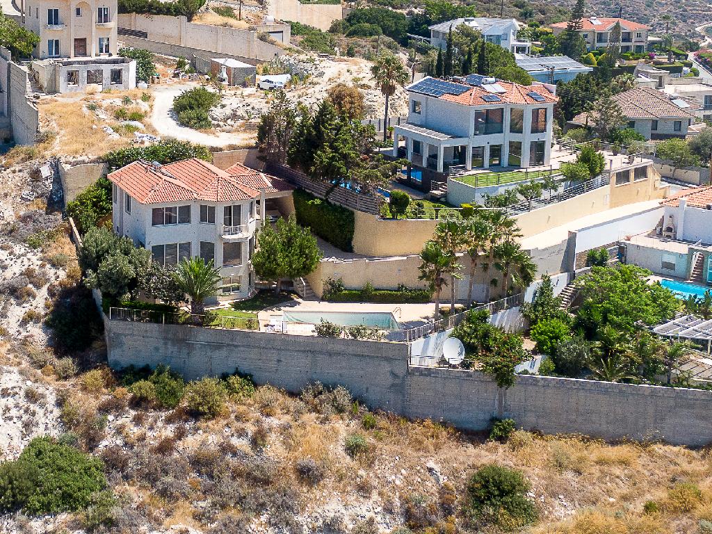 Detached house - Agios Tychon, Limassol