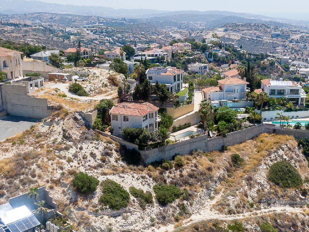 Detached house - Agios Tychon, Limassol