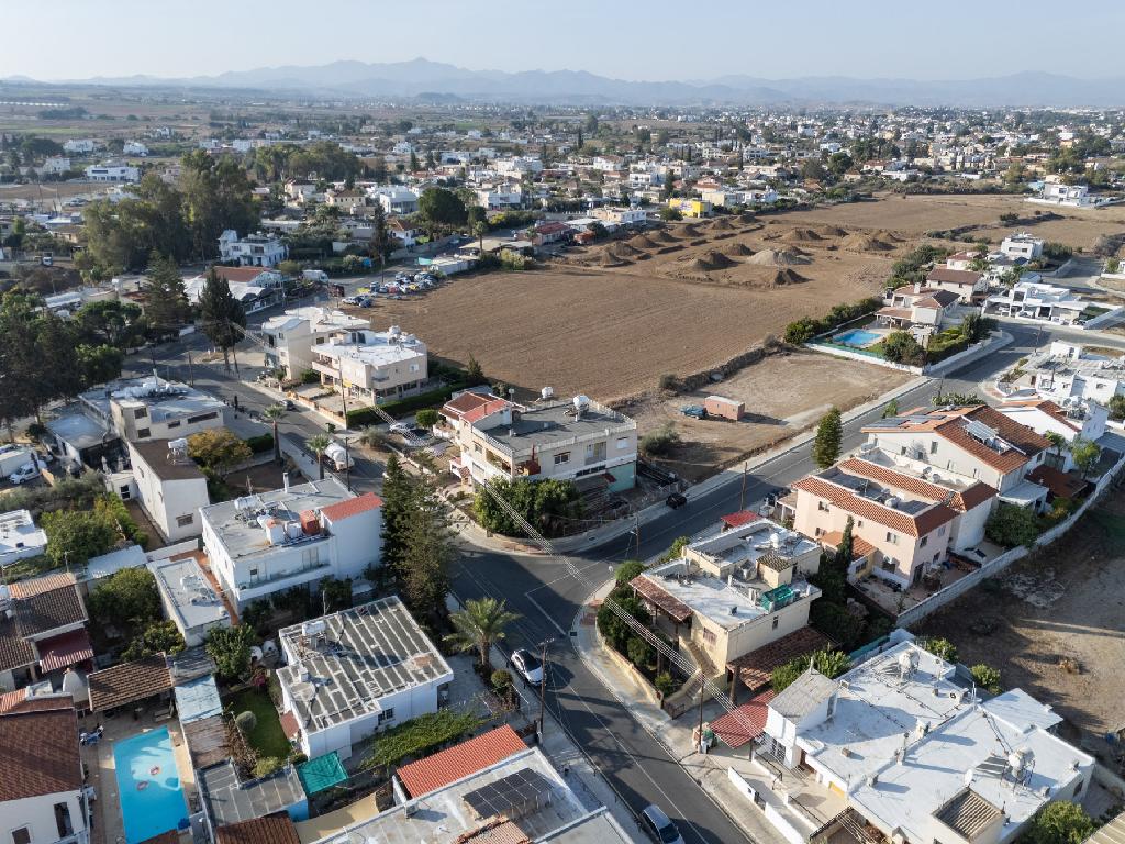 &Kappa;&alpha;&tau;&omicron;&iota;&kappa;ί&alpha;  - &Kappa;ά&tau;&omega; &Delta;&epsilon;&upsilon;&tau;&epsilon;&rho;ά, &Lambda;&epsilon;&upsilon;&kappa;&omega;&sigma;ί&alpha;